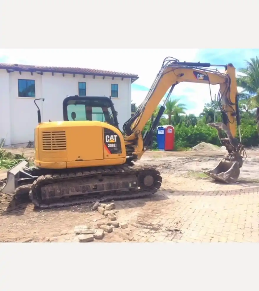 2015 Caterpillar 308E2CR - Caterpillar Excavators - caterpillar-excavators-308e2cr-89615726-3.JPG