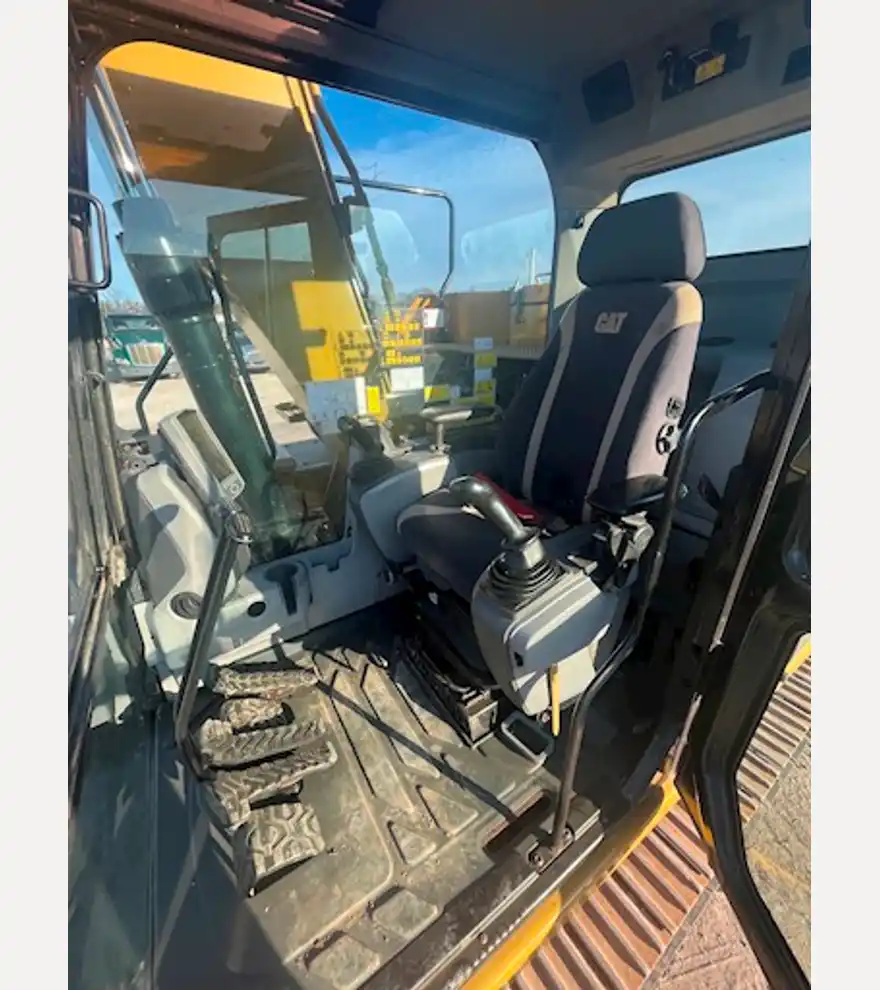 2019 Caterpillar 313FL - Caterpillar Excavators - caterpillar-excavators-313fl-4952d7ff-6.jpg