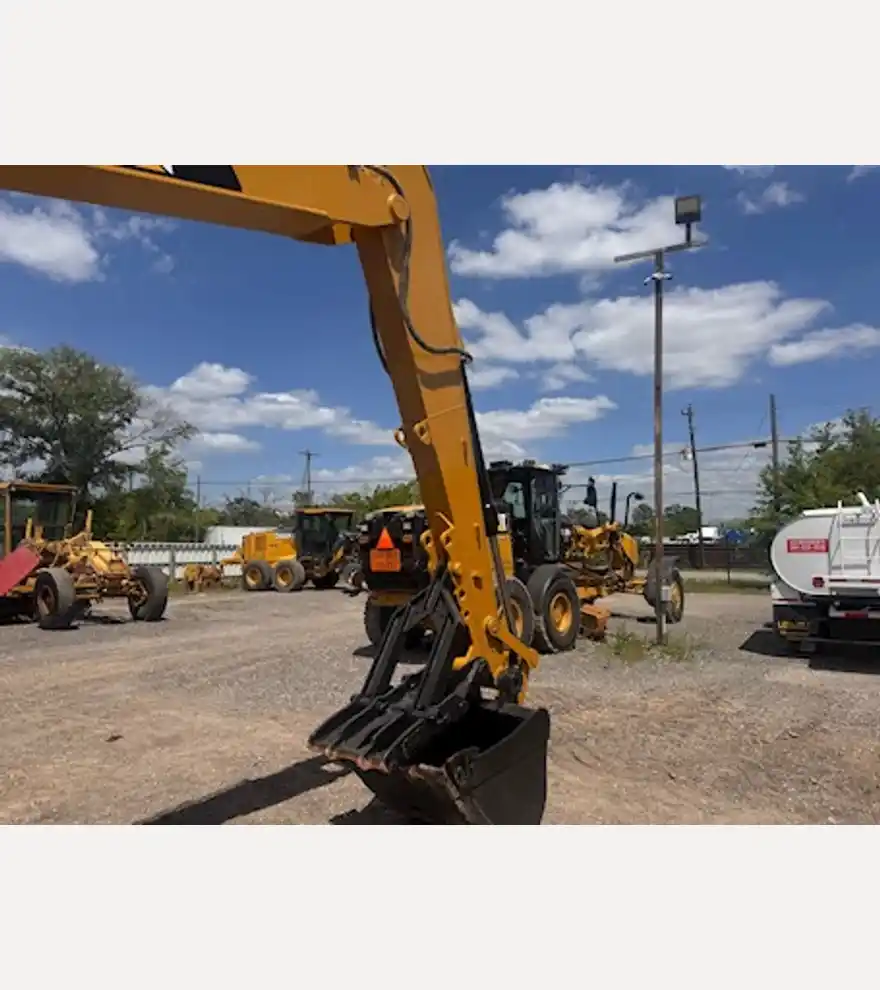 2019 Caterpillar 313FLGC - Caterpillar Excavators - caterpillar-excavators-313flgc-620364be-5.jpeg