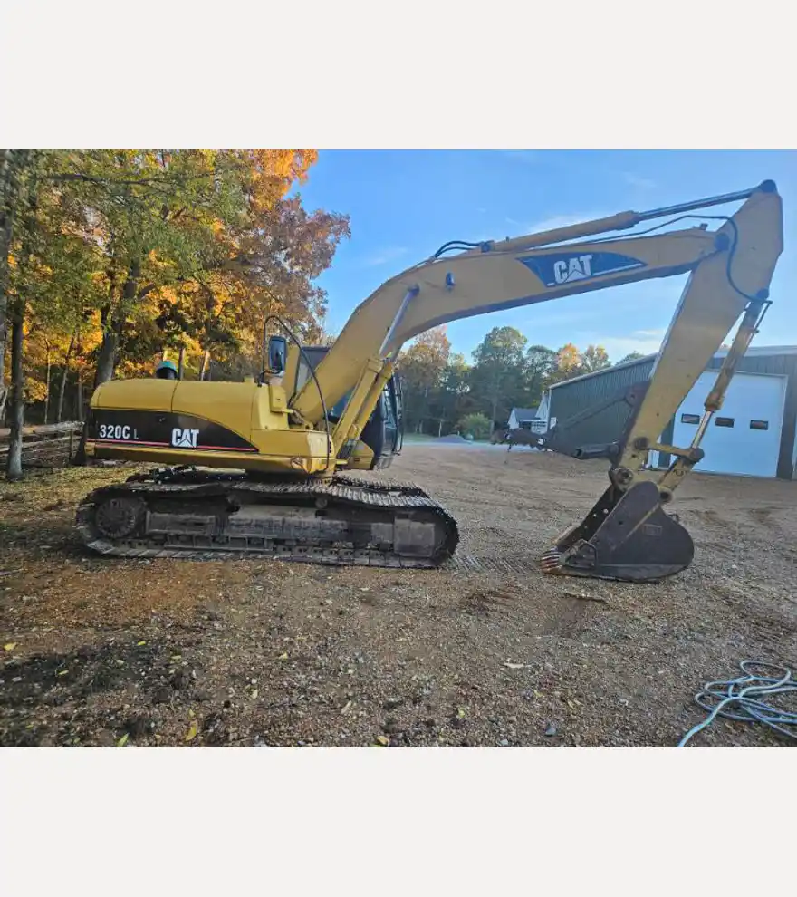 2008 Caterpillar 320CL - Caterpillar Excavators - caterpillar-excavators-320cl-e0859b33-1.jpg