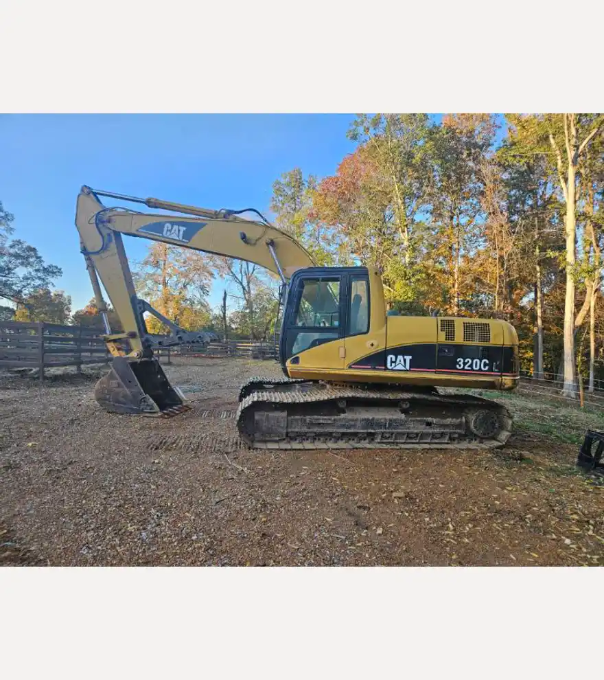 2008 Caterpillar 320CL - Caterpillar Excavators - caterpillar-excavators-320cl-e0859b33-2.jpg
