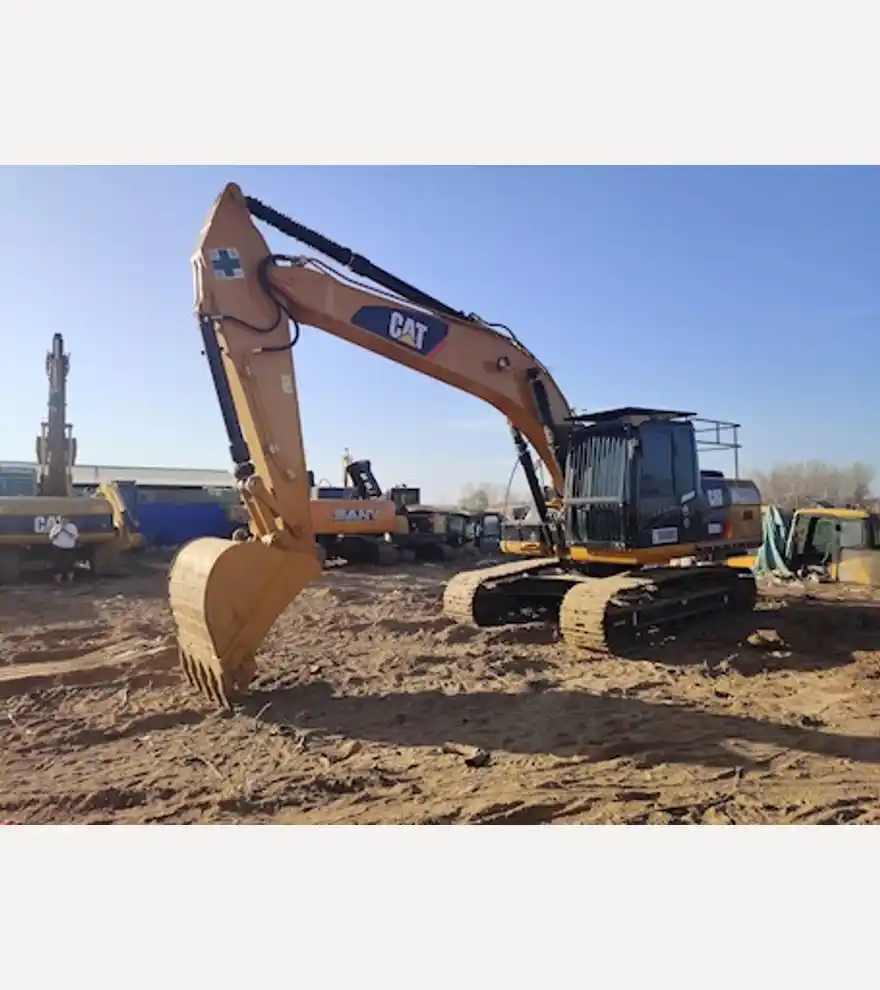  Caterpillar 320D - Caterpillar Excavators - caterpillar-excavators-320d-7cdab1e2-4.jpg