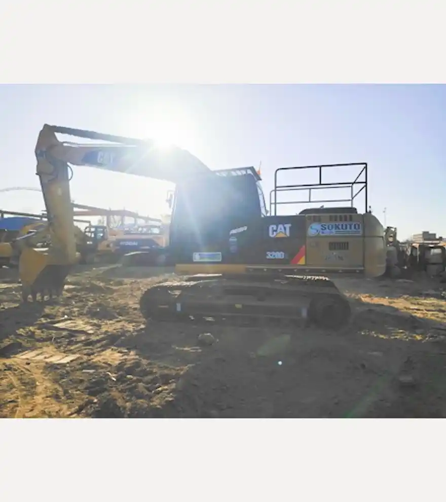  Caterpillar 320D - Caterpillar Excavators - caterpillar-excavators-320d-7cdab1e2-5.jpg