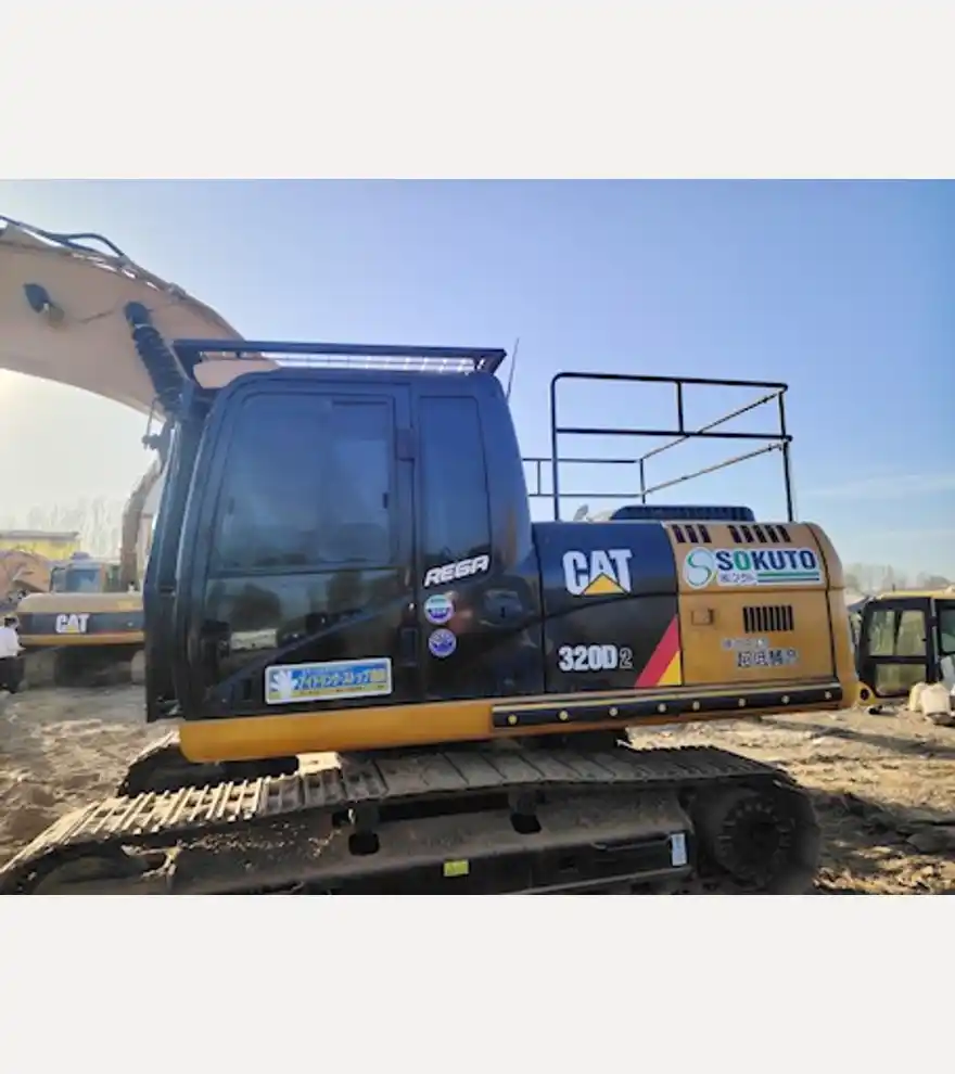  Caterpillar 320D - Caterpillar Excavators - caterpillar-excavators-320d-7cdab1e2-9.jpg