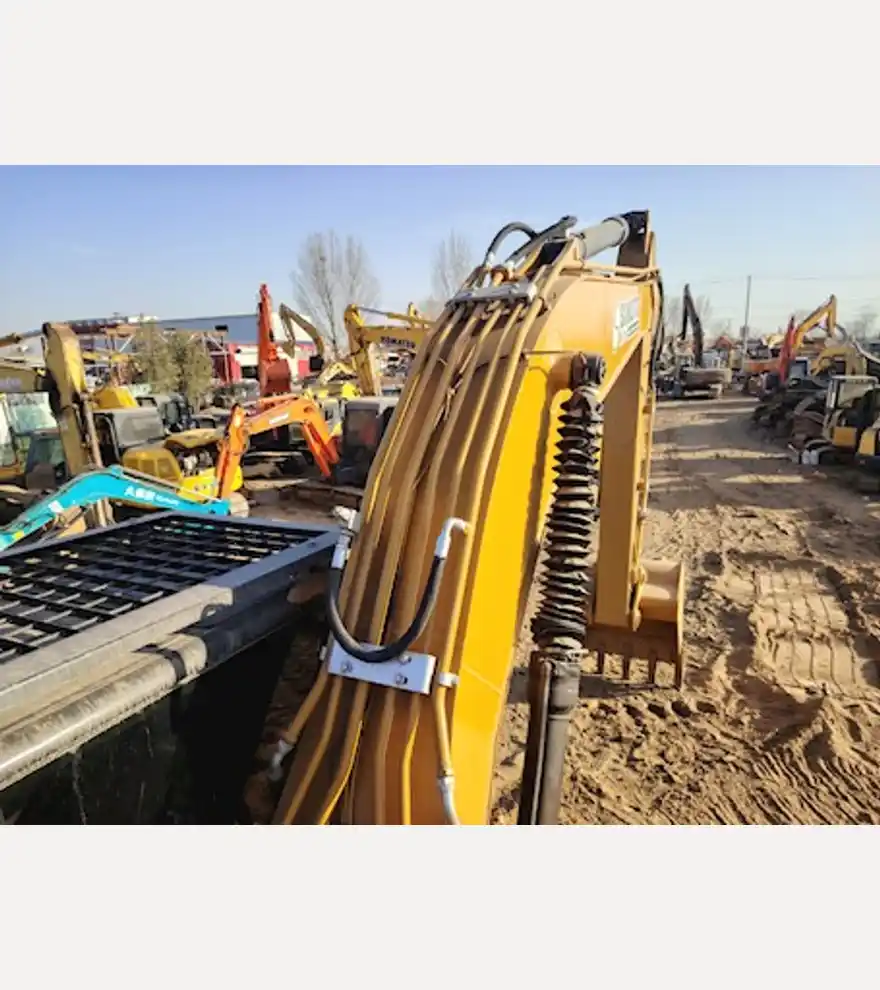  Caterpillar 320D - Caterpillar Excavators - caterpillar-excavators-320d-aeadd162-20.jpg