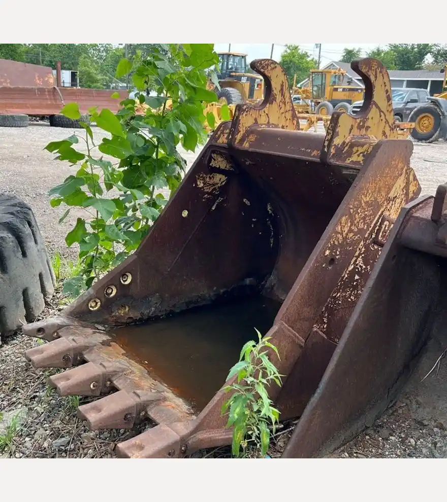 2011 Caterpillar 320DL - Caterpillar Excavators - caterpillar-excavators-320dl-f8e2fb64-1.jpeg