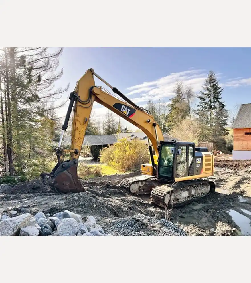 2017 Caterpillar 323FL - Caterpillar Excavators - caterpillar-excavators-323fl-7e626e53-20.jpg