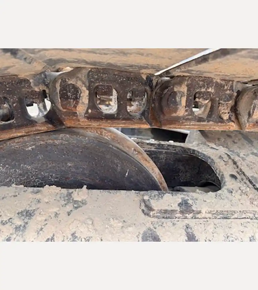2013 Caterpillar 329EL - Caterpillar Excavators - caterpillar-excavators-329el-5a085893-12.jpg