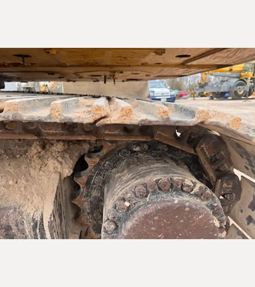 2013 Caterpillar 329EL - Caterpillar Excavators - caterpillar-excavators-329el-5a085893-13.jpg