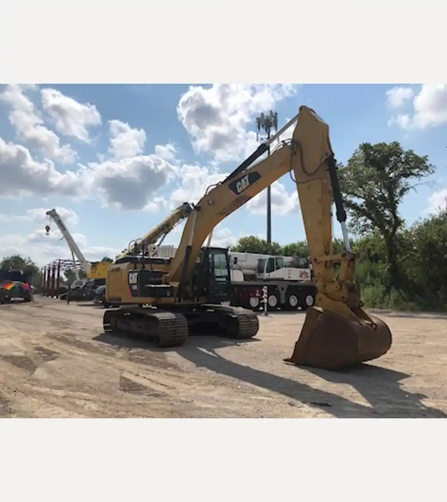 2012 Caterpillar 329EL - Caterpillar Excavators - caterpillar-excavators-329el-b88ed70c-2.jpeg