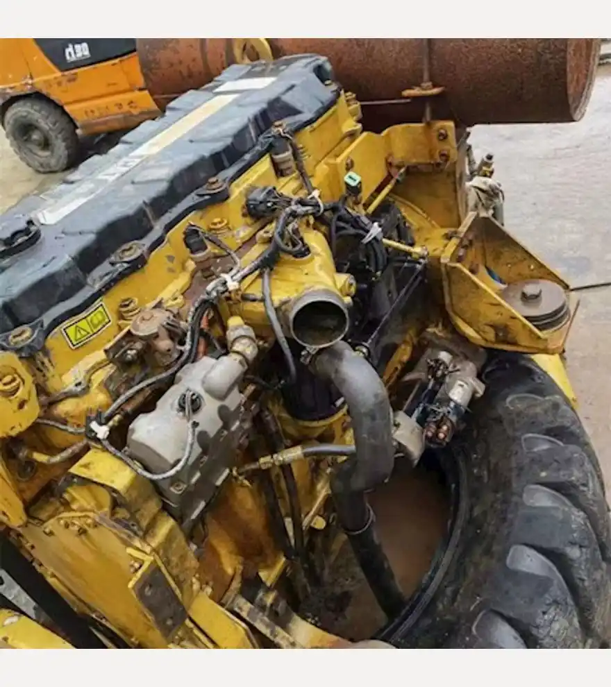  Caterpillar C9 - Caterpillar Excavators - caterpillar-excavators-c9-ccc39467-2.jpg