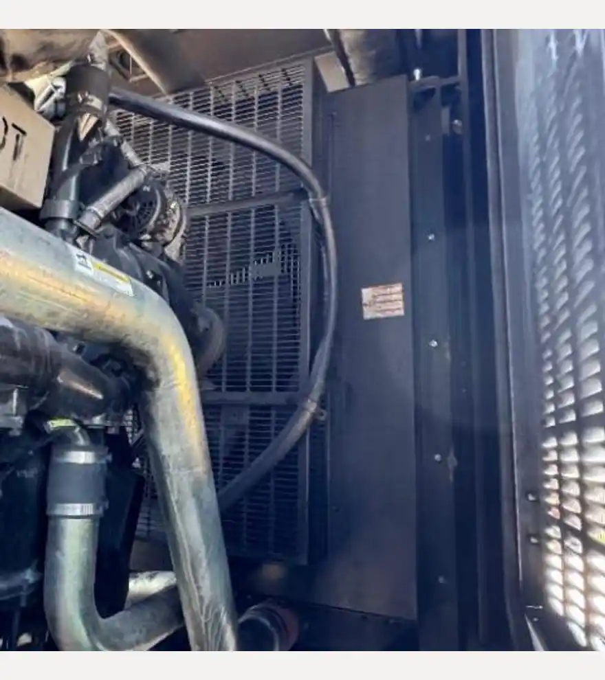 2015 Caterpillar 500 KW E15TAG3 Diesel Generator Enclosed - Caterpillar Generators - caterpillar-generators-500-kw-e15tag3-diesel-generator-enclosed-3e0fe7c9-2.jpg
