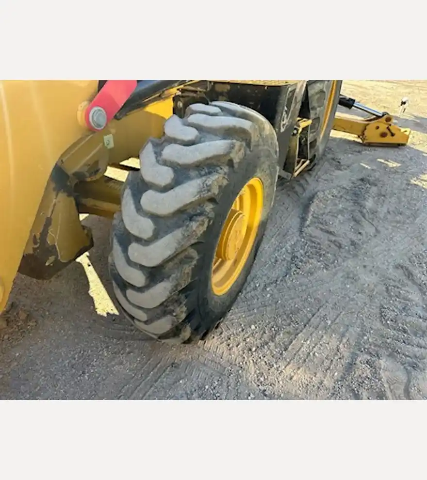 2016 Caterpillar 420F2 Backhoe (4x4) - Caterpillar Loader Backhoes - caterpillar-loader-backhoes-420f2-backhoe-4x4-fa1e7c45-6.jpg