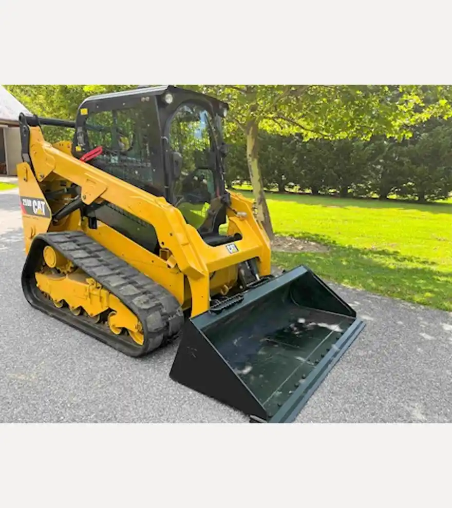2014 Caterpillar 259D - Caterpillar Loaders - caterpillar-loaders-259d-1db482c6-1.jpg