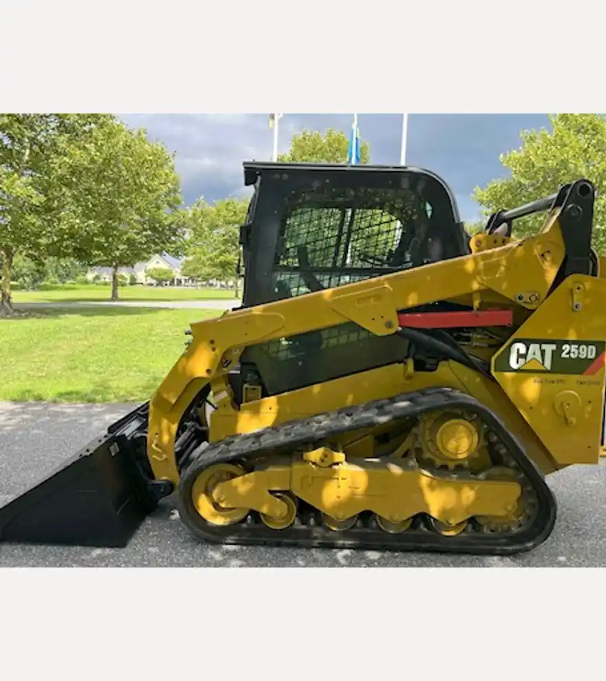 2014 Caterpillar 259D - Caterpillar Loaders - caterpillar-loaders-259d-1db482c6-3.jpg