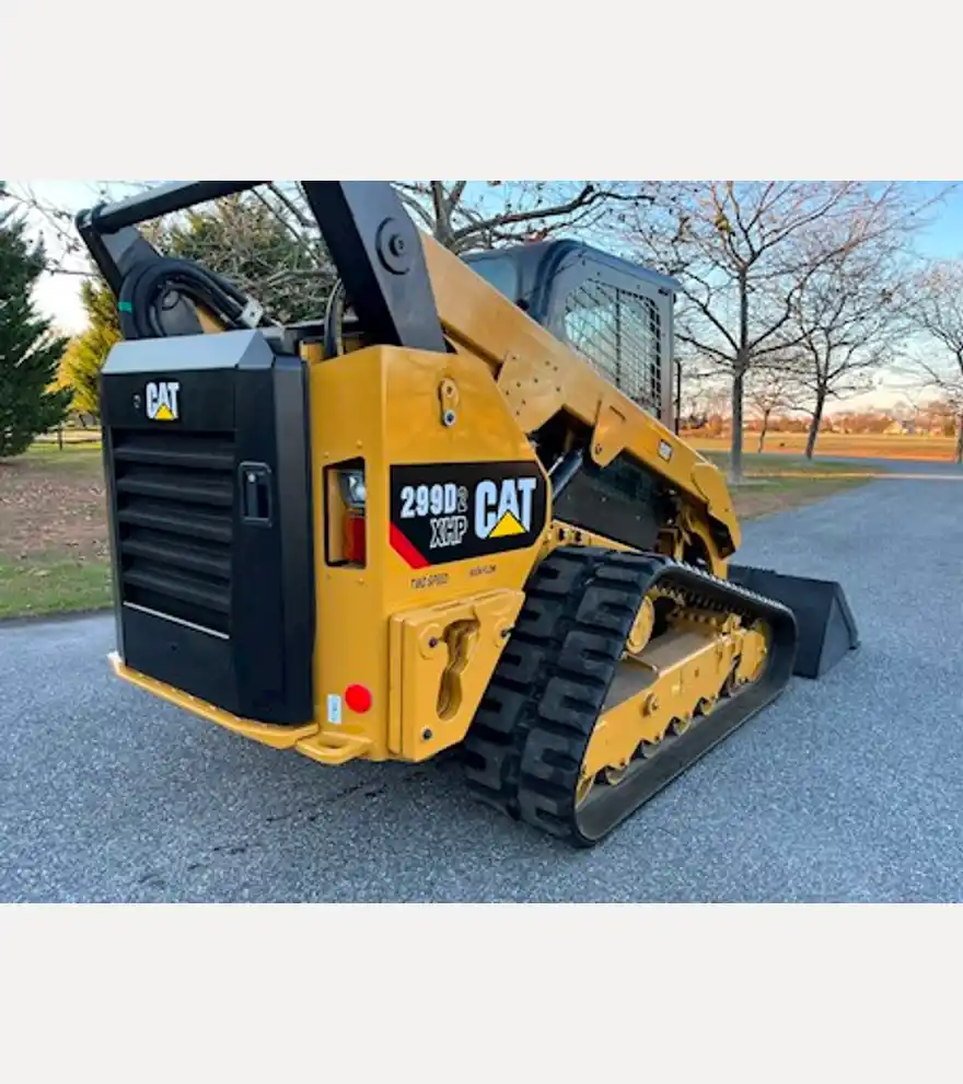 2016 Caterpillar 299D XHP - Caterpillar Loaders - caterpillar-loaders-299d-xhp-94f48f08-3.jpg