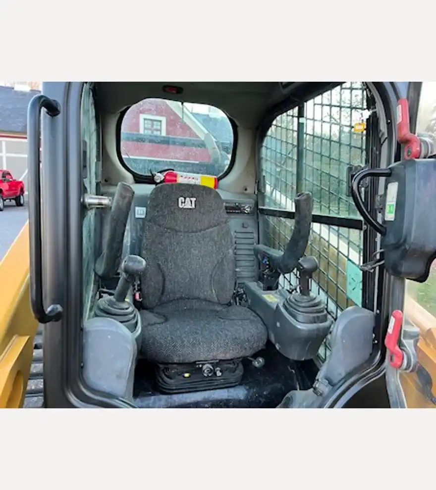 2016 Caterpillar 299D XHP - Caterpillar Loaders - caterpillar-loaders-299d-xhp-94f48f08-5.jpg