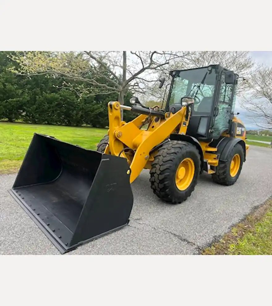 2019 Caterpillar 908M - Caterpillar Loaders - caterpillar-loaders-908m-9c5b772f-1.jpg