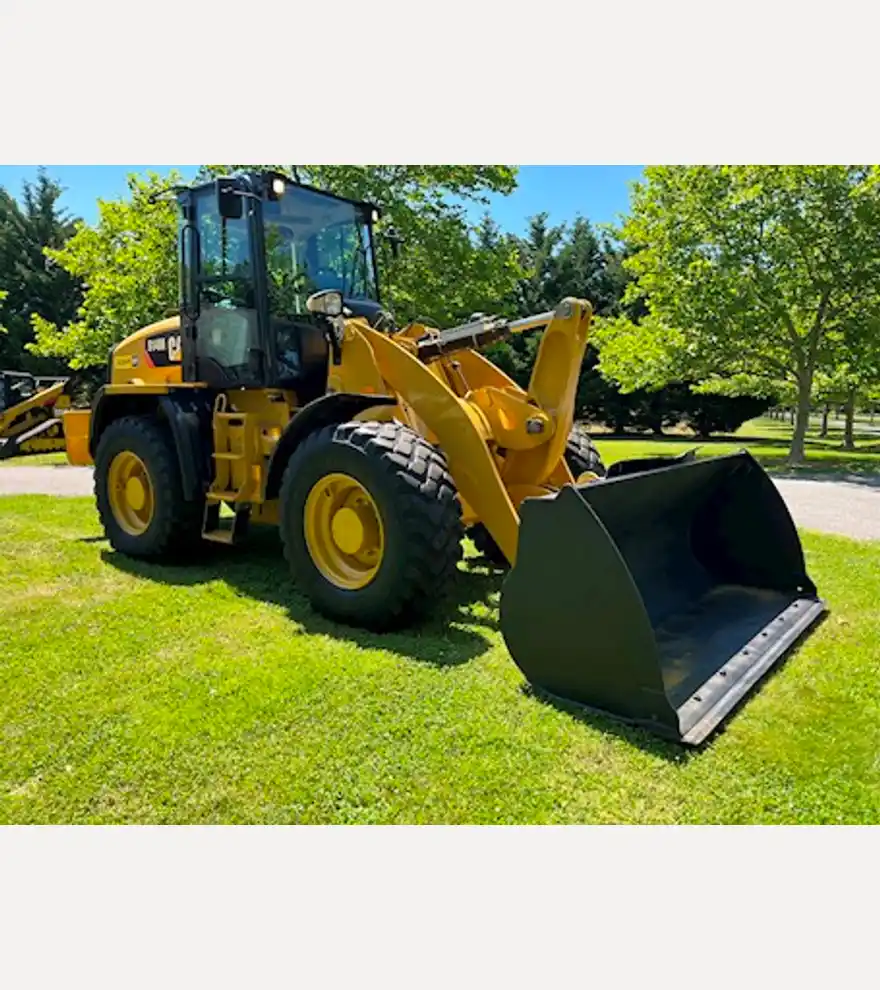 2014 Caterpillar 914M - Caterpillar Loaders - caterpillar-loaders-914m-16f593bd-2.jpg