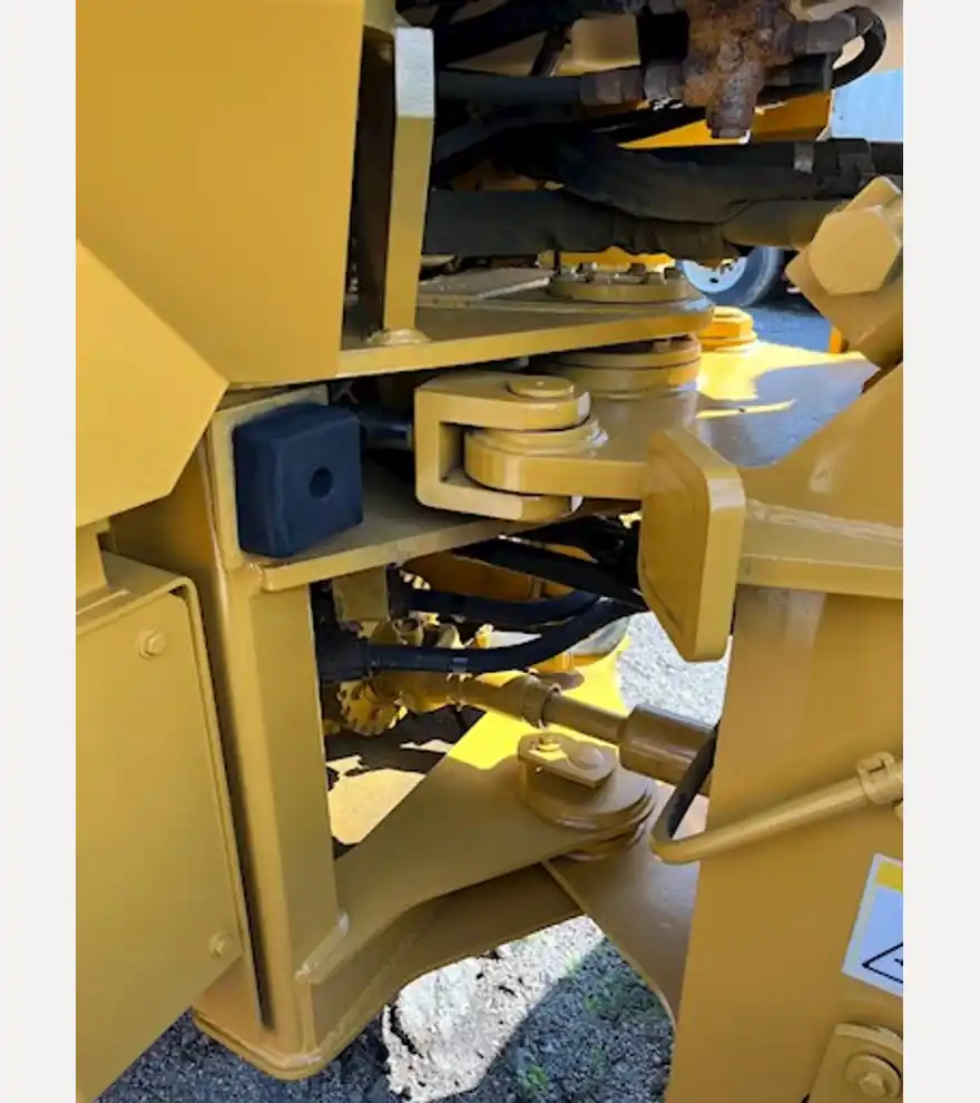 2004 Caterpillar 924G High Lift Wheel Loader - Caterpillar Loaders - caterpillar-loaders-924g-high-lift-wheel-loader-07c96244-5.jpg