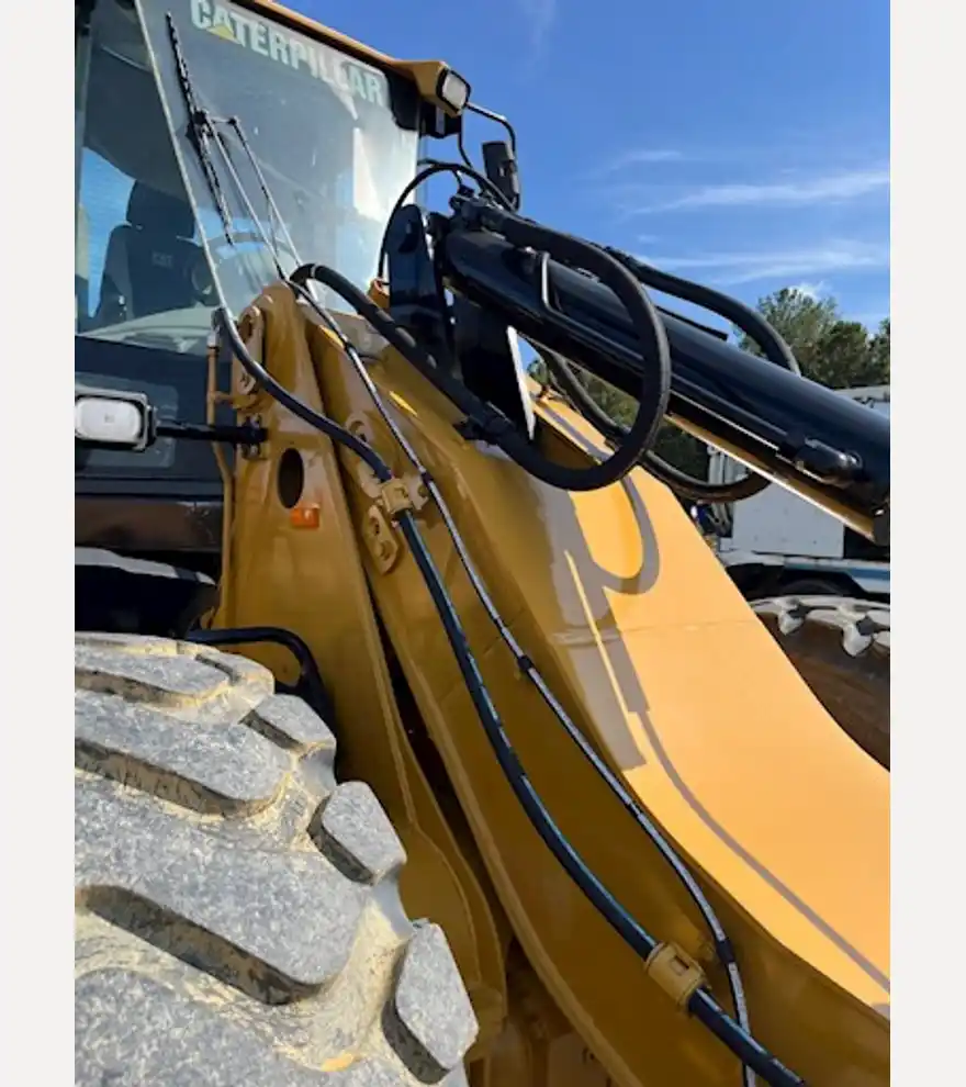 2004 Caterpillar 924G High Lift Wheel Loader - Caterpillar Loaders - caterpillar-loaders-924g-high-lift-wheel-loader-07c96244-9.jpg