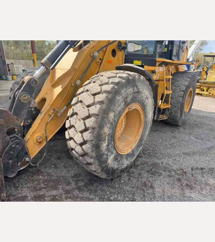 2012 Caterpillar 924H - Caterpillar Loaders - caterpillar-loaders-924h-99e51633-10.jpeg