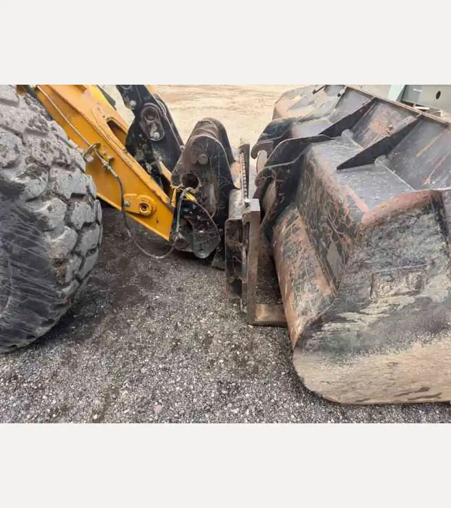 2012 Caterpillar 924H - Caterpillar Loaders - caterpillar-loaders-924h-99e51633-6.jpeg