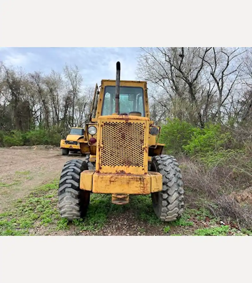 1978 Caterpillar 930 - Caterpillar Loaders - caterpillar-loaders-930-05e47619-4.jpg