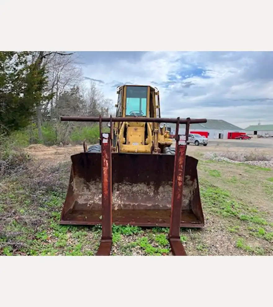 1978 Caterpillar 930 - Caterpillar Loaders - caterpillar-loaders-930-05e47619-9.jpg