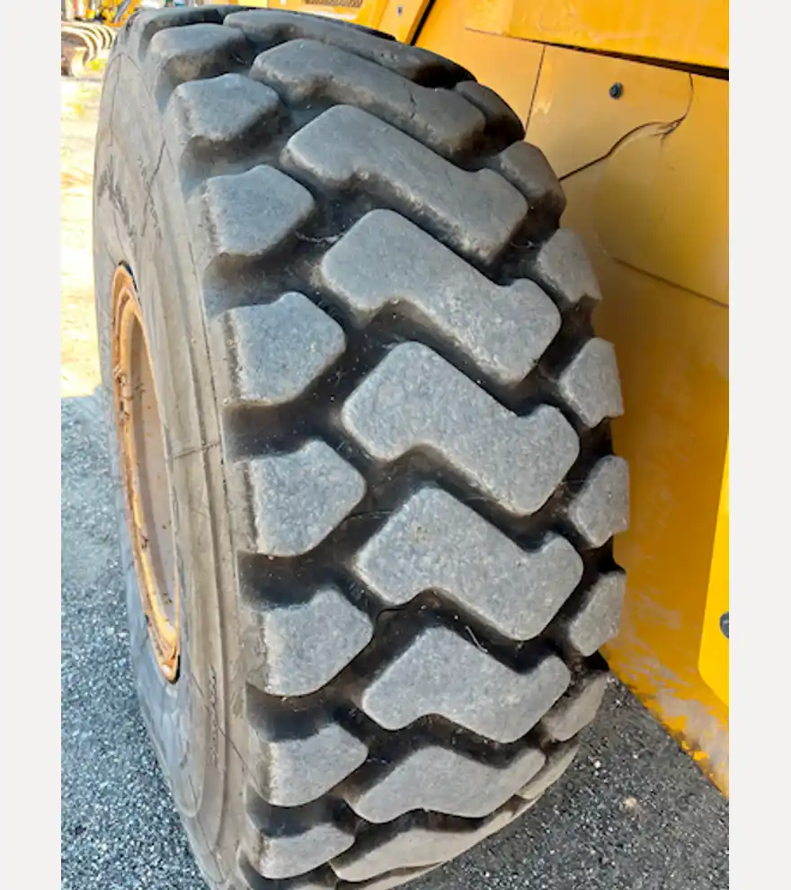 2016 Caterpillar 938M - Caterpillar Loaders - caterpillar-loaders-938m-a3782e2c-15.jpg