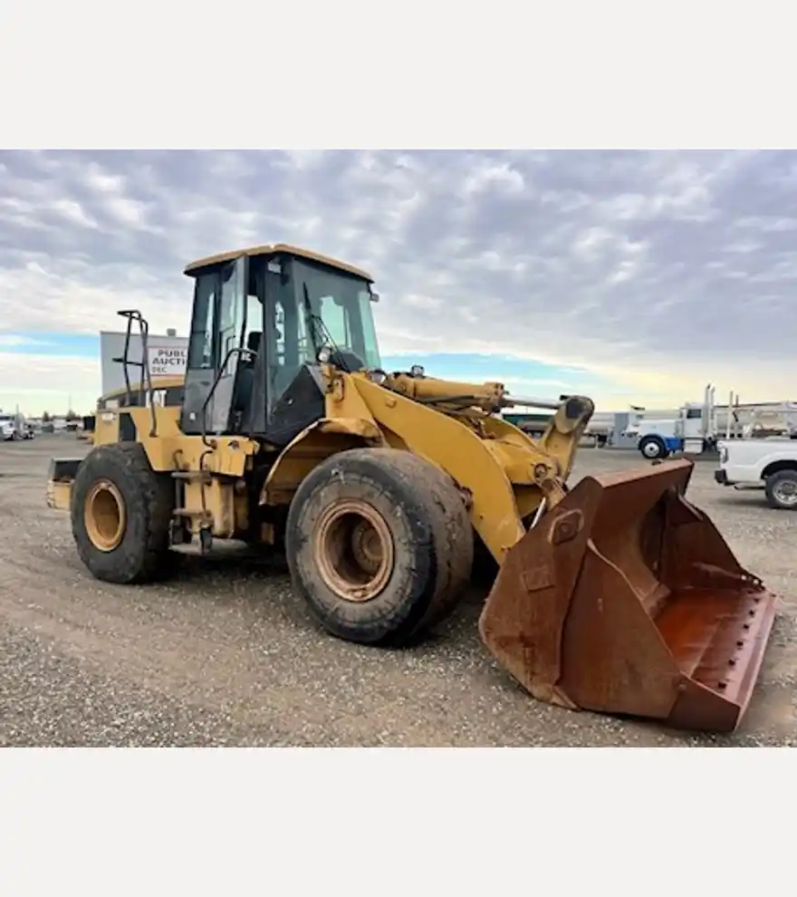 2004 Caterpillar 950 G - Caterpillar Loaders - caterpillar-loaders-950-g-0c3b8c0f-1.jpeg