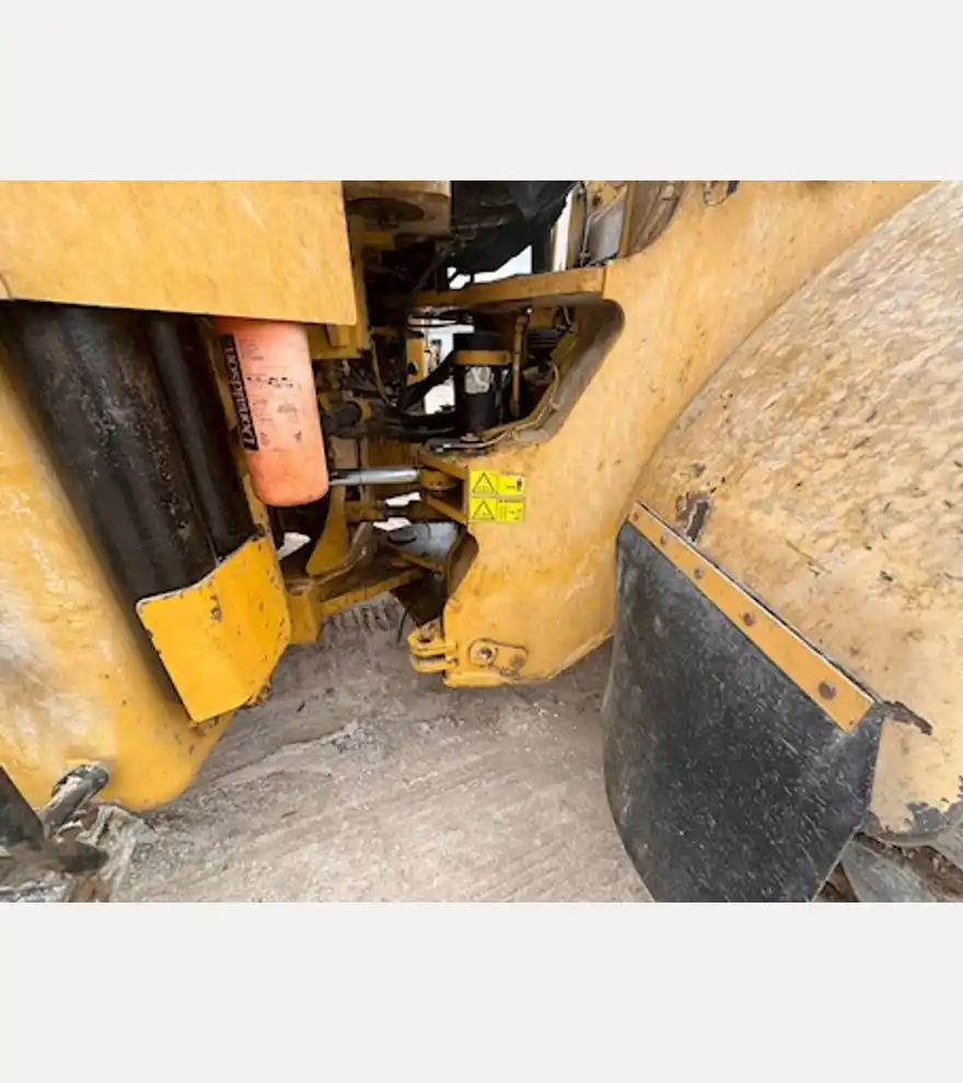 2006 Caterpillar 980H - Caterpillar Loaders - caterpillar-loaders-980h-a96ce71a-7.jpeg