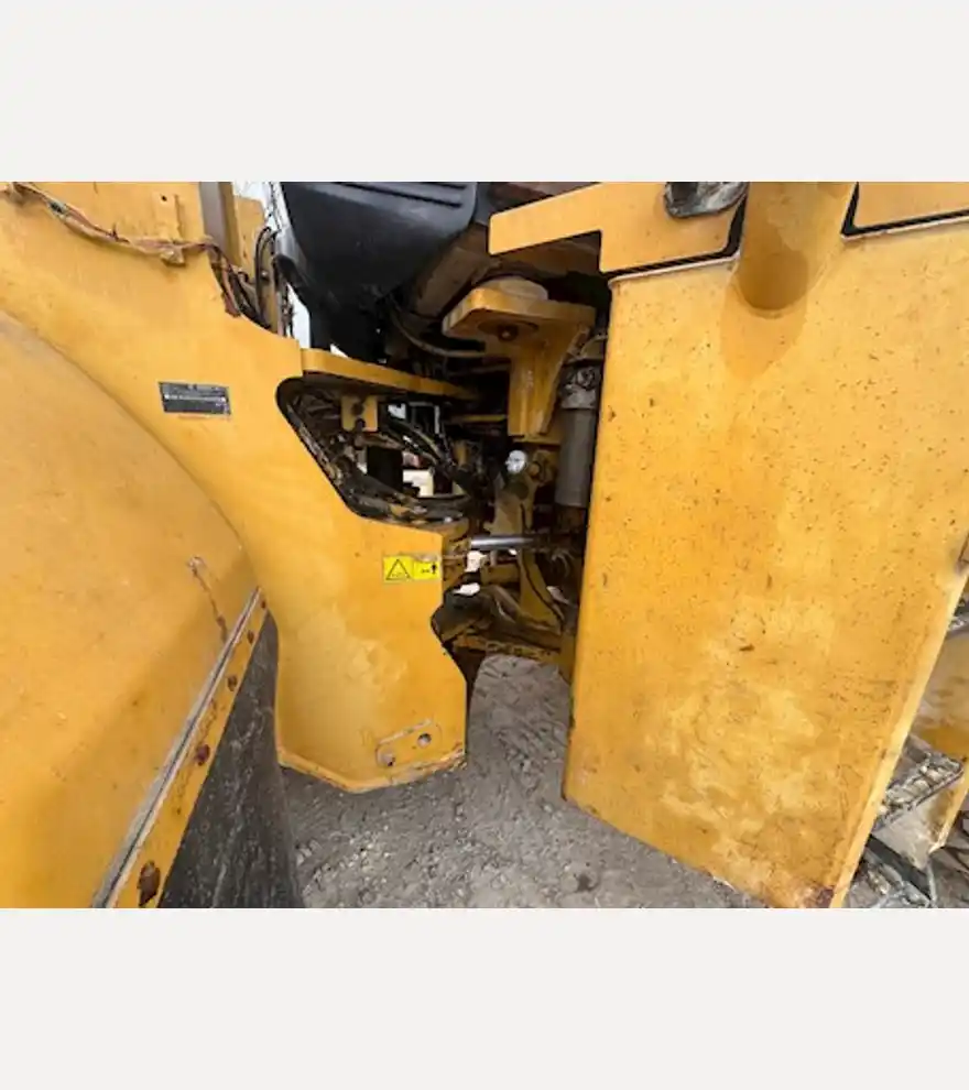 2006 Caterpillar 980H - Caterpillar Loaders - caterpillar-loaders-980h-a96ce71a-8.jpeg