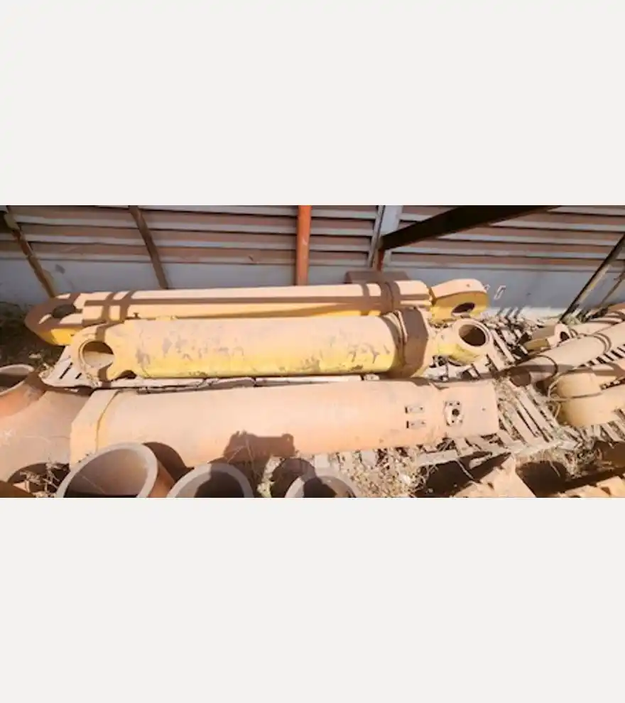  Caterpillar Lift Cylinder 102-8731, 1U1771 - Caterpillar Loaders - caterpillar-loaders-lift-cylinder-102-8731-1u1771-99bd9ae4-1.jpg