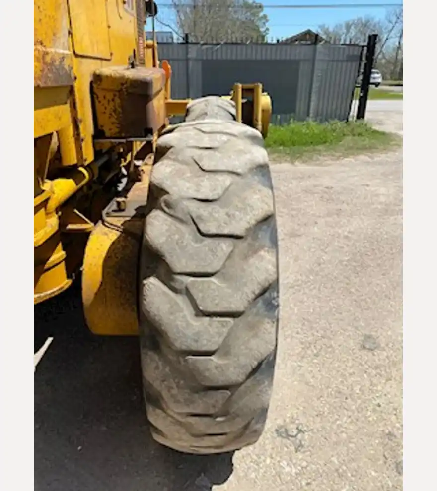 1976 Caterpillar 140G - Caterpillar Motor Grader - caterpillar-motor-grader-140g-e5b130f4-13.jpeg