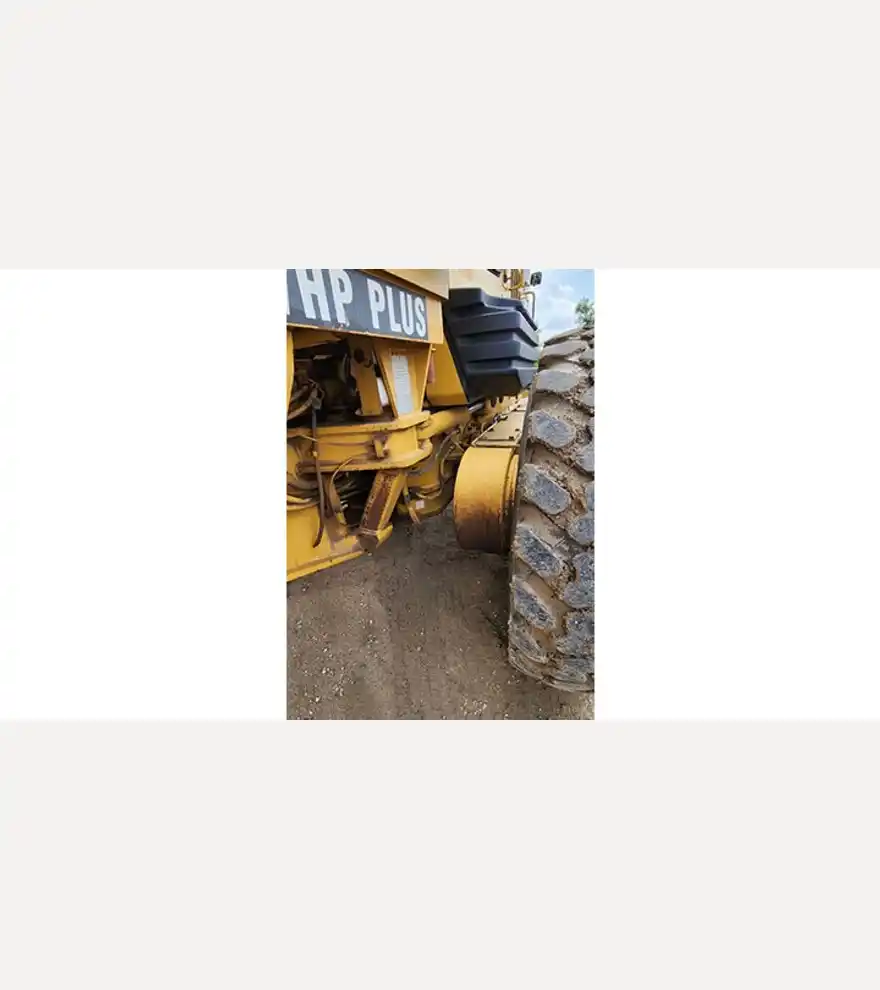 2006 Caterpillar 140H - Caterpillar Motor Grader - caterpillar-motor-grader-140h-0d2f9184-20.jpg