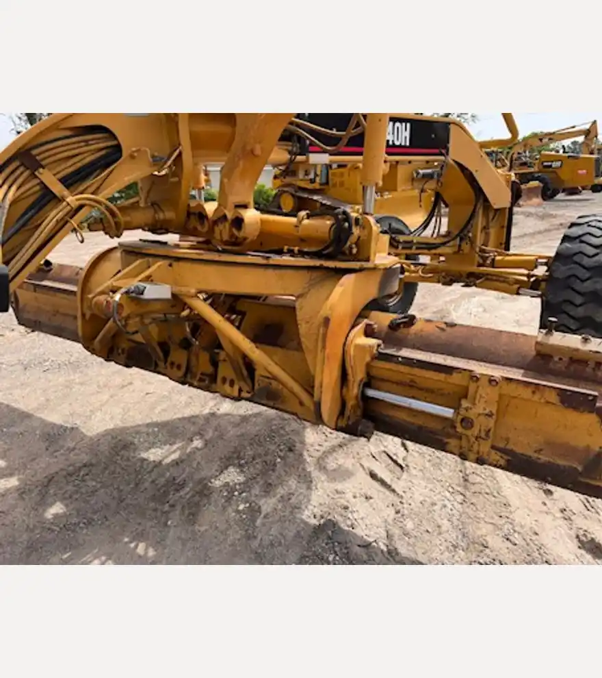 2002 Caterpillar 140H - Caterpillar Motor Grader - caterpillar-motor-grader-140h-b1214440-7.jpeg