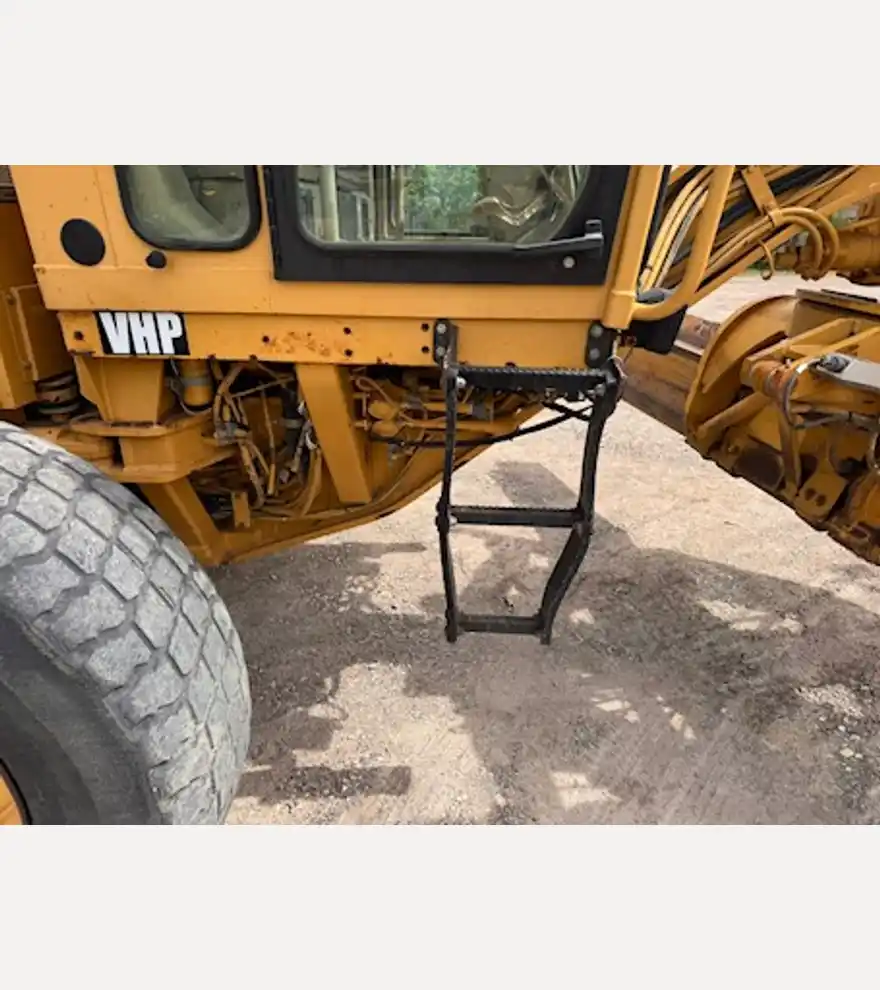 2002 Caterpillar 140H - Caterpillar Motor Grader - caterpillar-motor-grader-140h-b1214440-8.jpeg