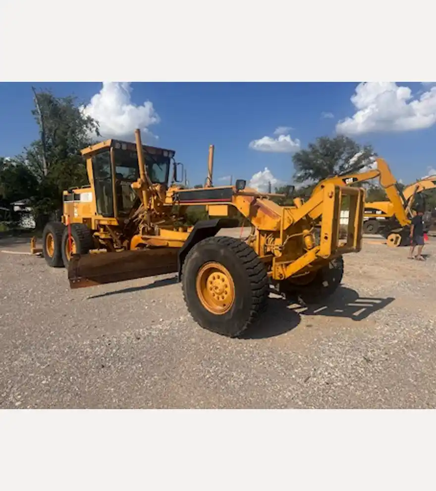 2002 Caterpillar 140H - Caterpillar Motor Grader - caterpillar-motor-grader-140h-c121204d-1.jpeg