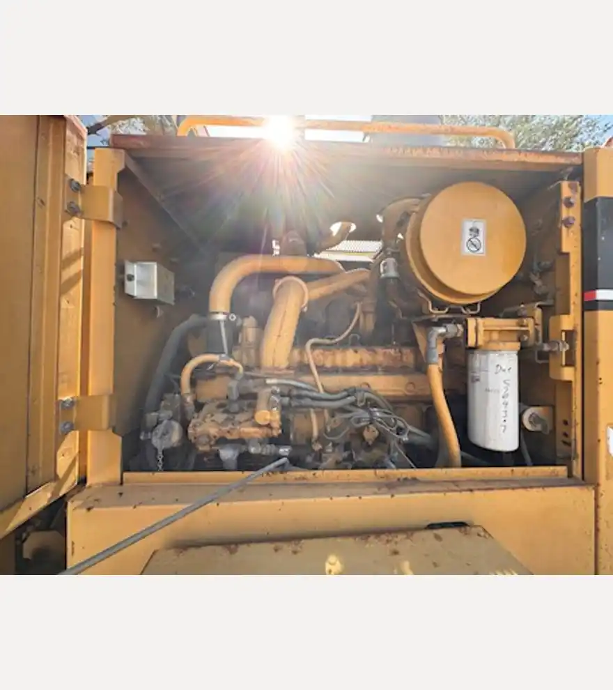 2002 Caterpillar 140H - Caterpillar Motor Grader - caterpillar-motor-grader-140h-c121204d-15.jpeg