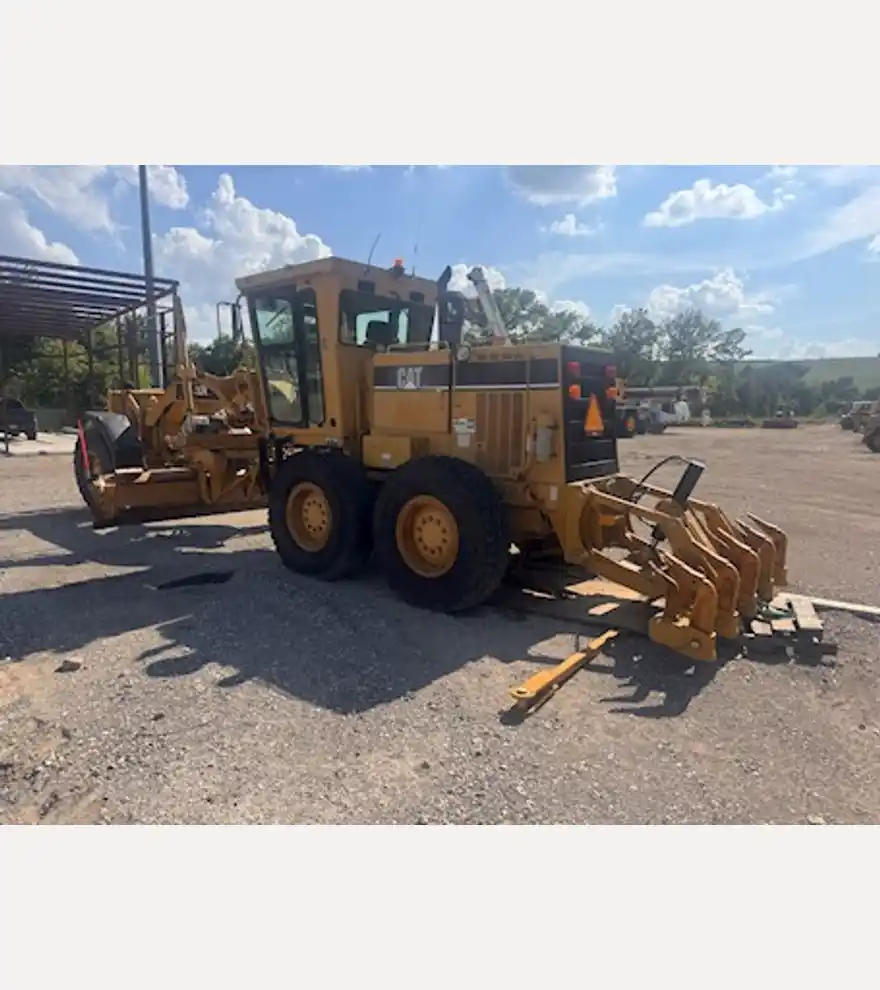 2002 Caterpillar 140H - Caterpillar Motor Grader - caterpillar-motor-grader-140h-c121204d-3.jpeg