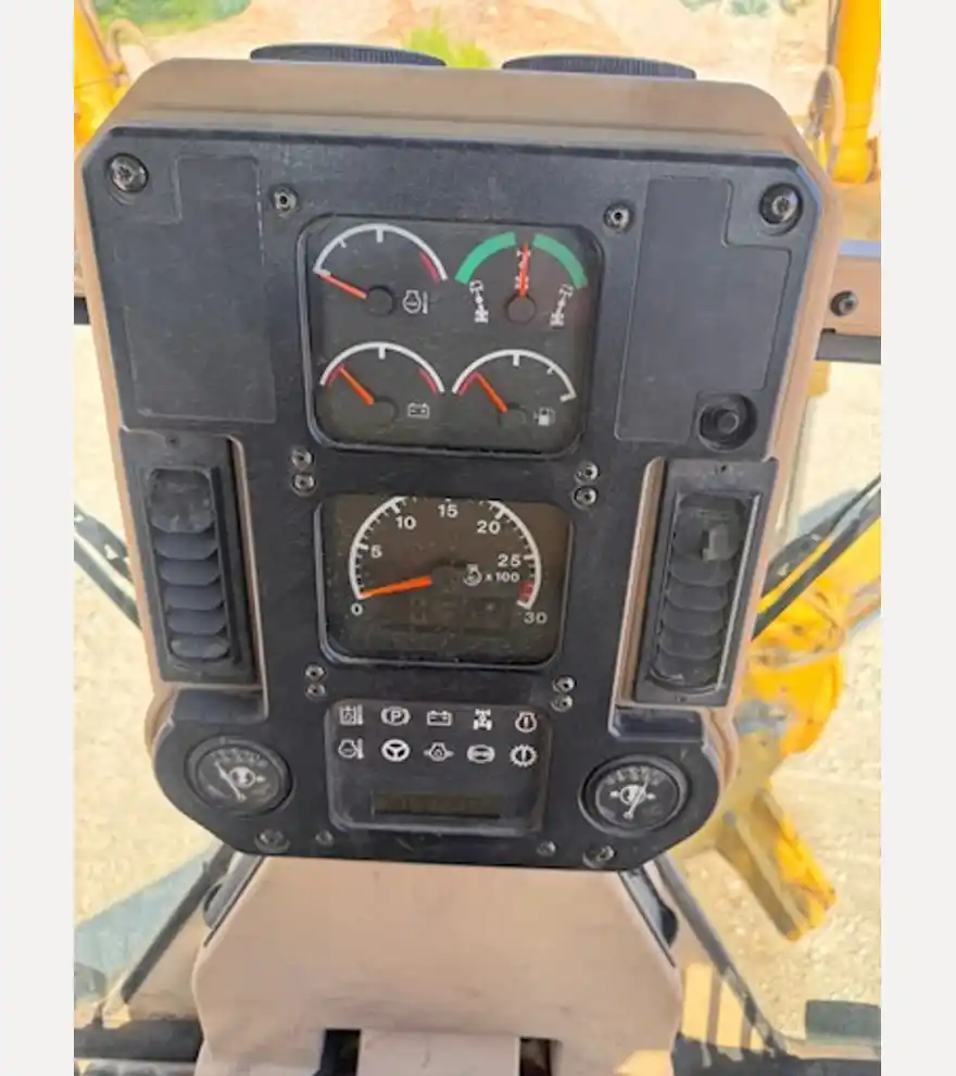 2005 Caterpillar 140H - Caterpillar Motor Grader - caterpillar-motor-grader-140h-de89f903-12.jpeg