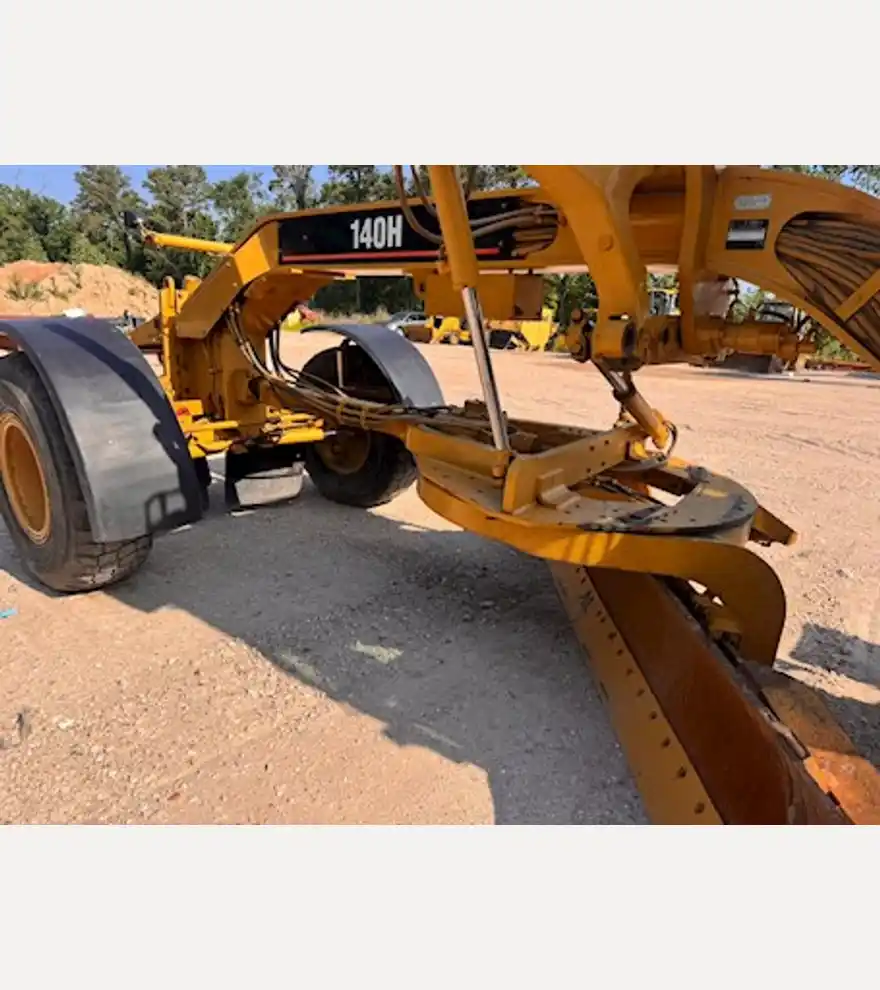 2005 Caterpillar 140H - Caterpillar Motor Grader - caterpillar-motor-grader-140h-de89f903-5.jpeg