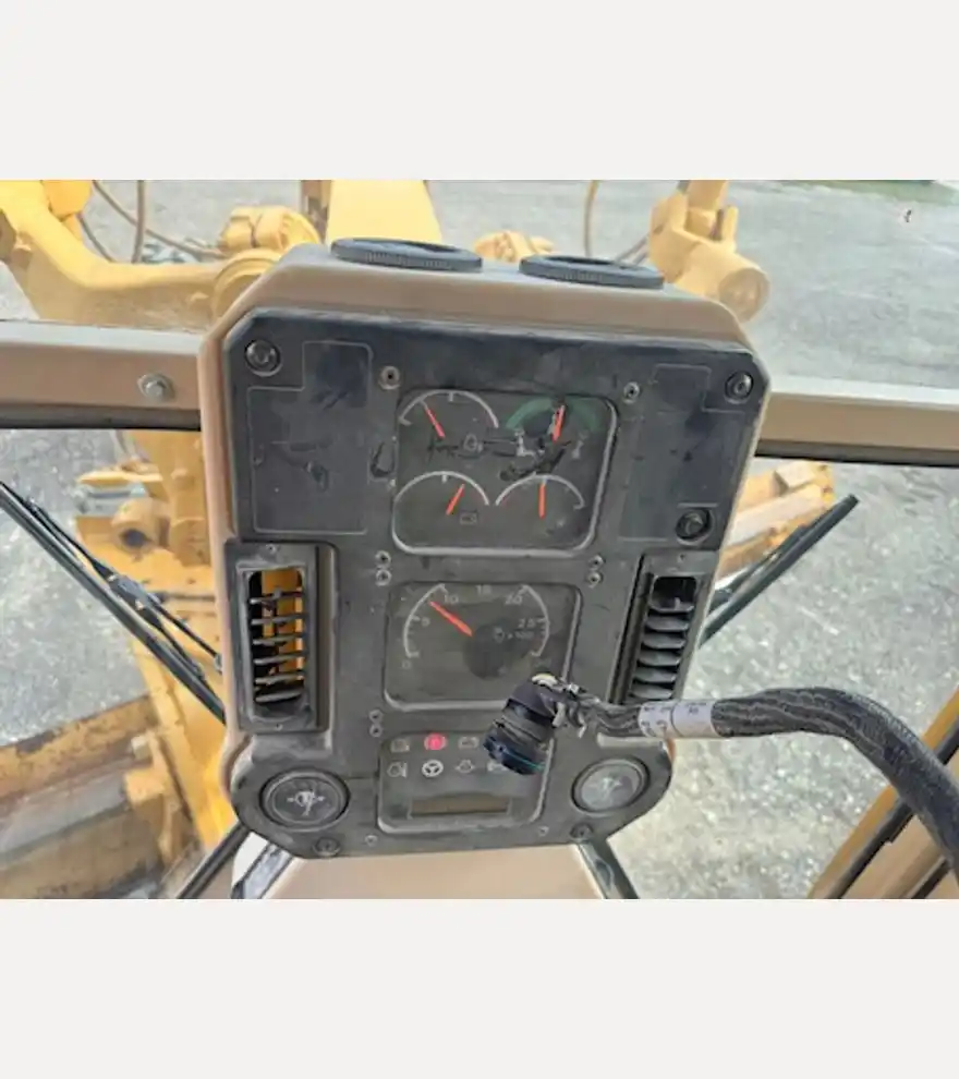 2007 Caterpillar 140H - Caterpillar Motor Grader - caterpillar-motor-grader-140h-e8a2bffb-12.jpeg