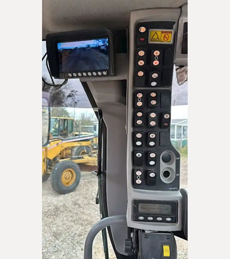 2012 Caterpillar 140M2 AWD - Caterpillar Motor Grader - caterpillar-motor-grader-140m2-awd-b07c814f-18.jpeg