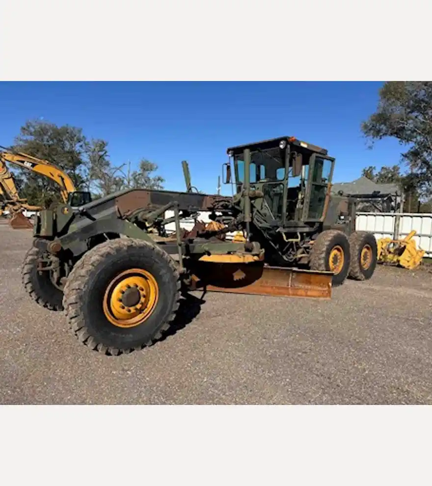 1985 Caterpillar Ex-Army 130G - Caterpillar Motor Grader - caterpillar-motor-grader-ex-army-130g-62e7db86-1.jpeg