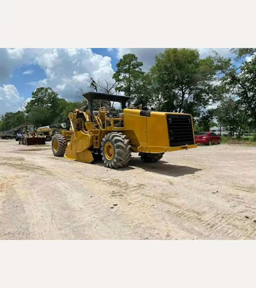 2005 Caterpillar RM-300 - Caterpillar Other Construction Equipment - caterpillar-other-construction-equipment-rm-300-04bea417-1.jpeg