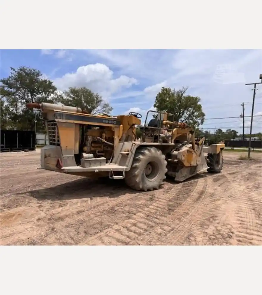 1990 Caterpillar SS-250 - Caterpillar Other Construction Equipment - caterpillar-other-construction-equipment-ss-250-211afb69-1.jpeg