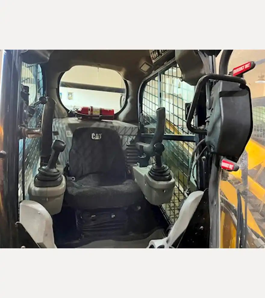 2008 Caterpillar 287C - Caterpillar Skid Steers - caterpillar-skid-steers-287c-7543d60a-7.jpg