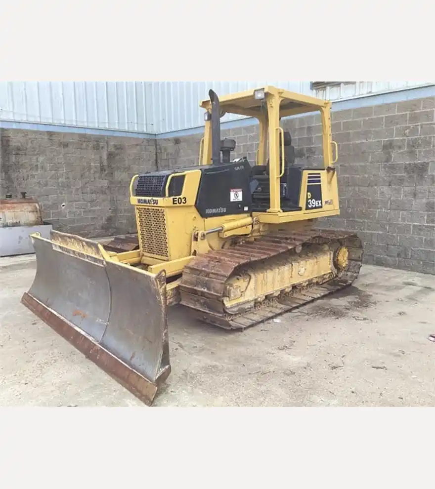 2009 Komatsu D39EX-21 - Komatsu Bulldozers - deere-bulldozers-d39ex-21-b0f6a6bc-2.jpg